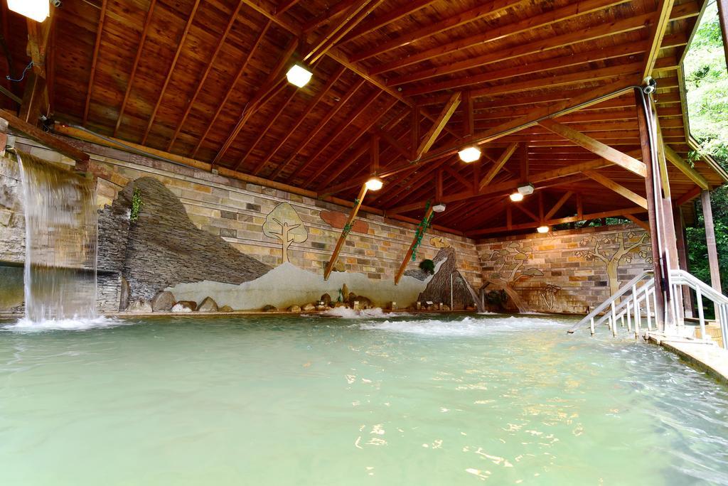Jenq Yang Hotspring Hotel Женай Екстер'єр фото
