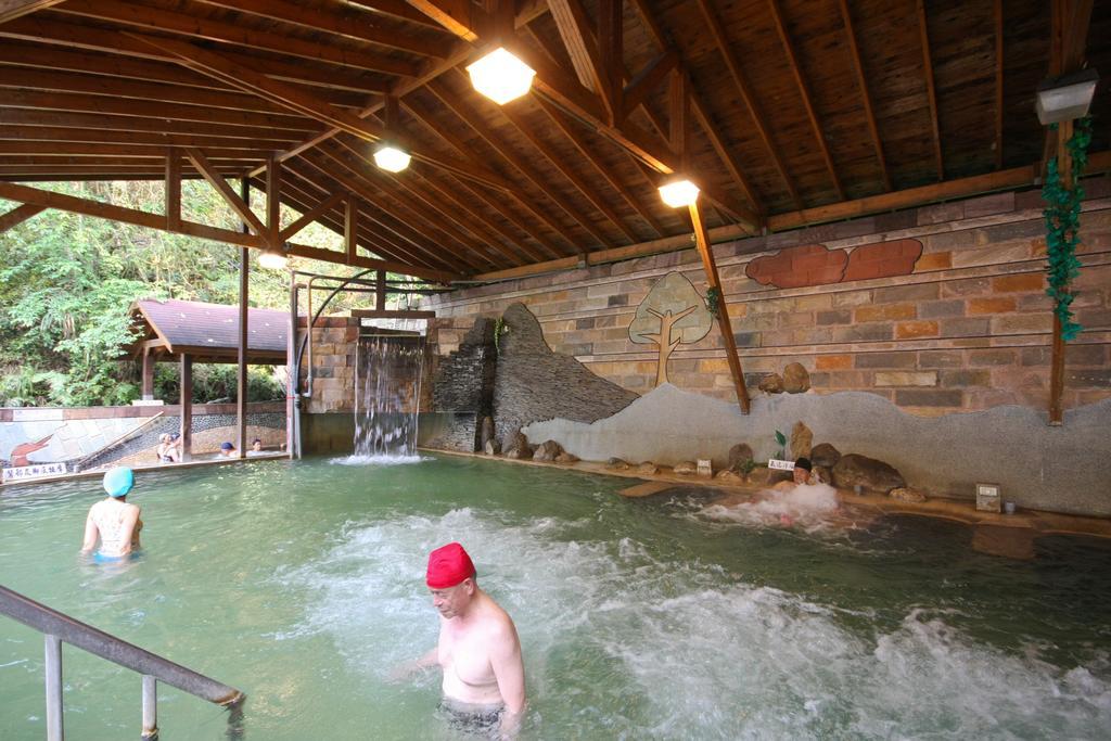 Jenq Yang Hotspring Hotel Женай Екстер'єр фото