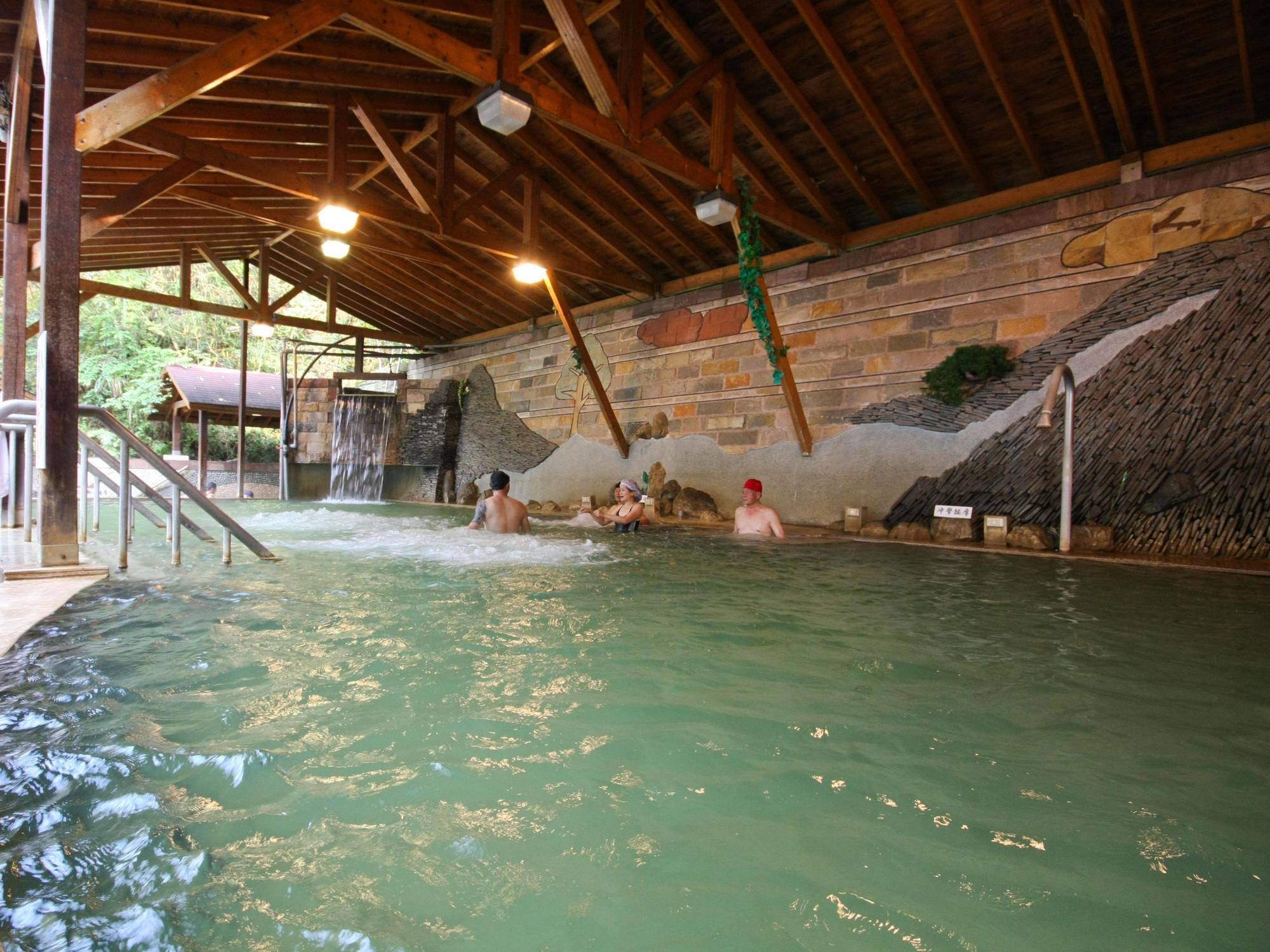 Jenq Yang Hotspring Hotel Женай Екстер'єр фото