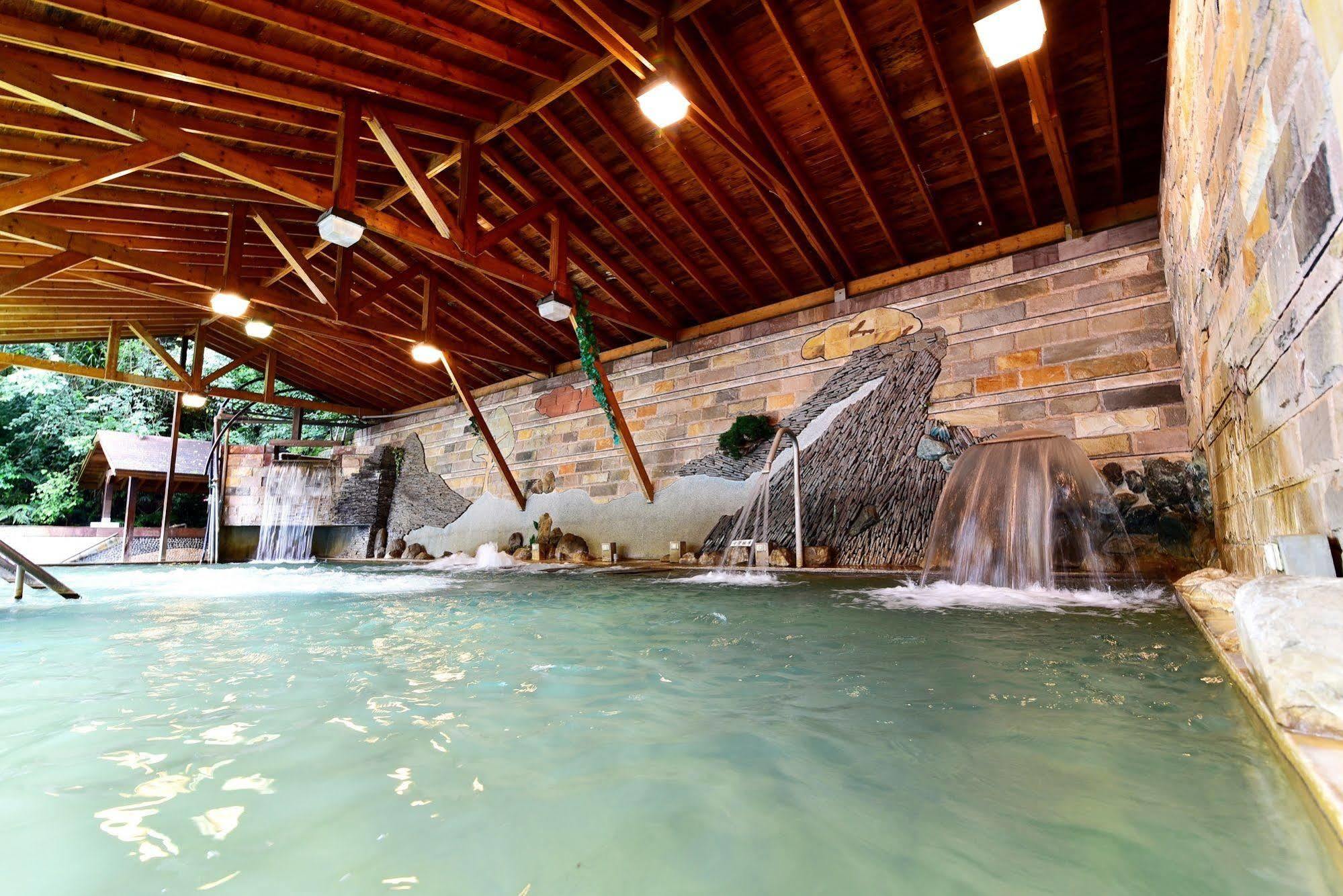 Jenq Yang Hotspring Hotel Женай Екстер'єр фото
